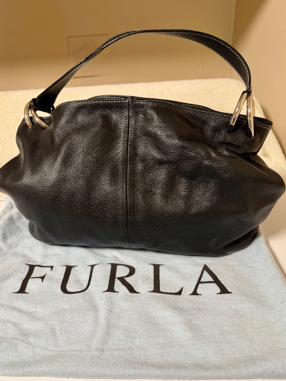 Furla Hobo Bag Black Pebbled Leather - Picture 3 of 6